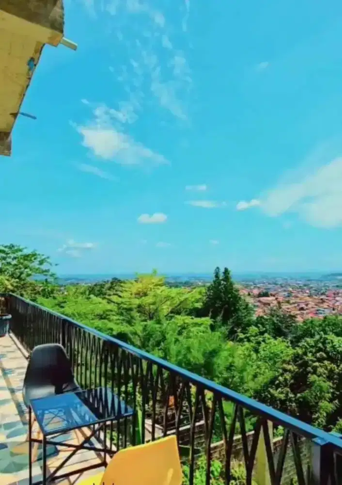 Rumah Villa di jual di langkapura