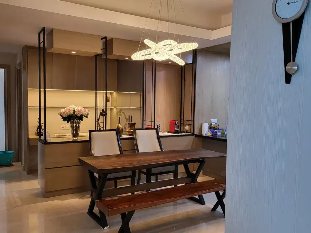 DISEWAKAN APARTEMEN 3 BR KAMAR TIDUR FULL FURNISH KENSINGTON ROYAL SUITES TOWER BELMONT LANTAI 19 KELAPA GADING JAKARTA UTARA