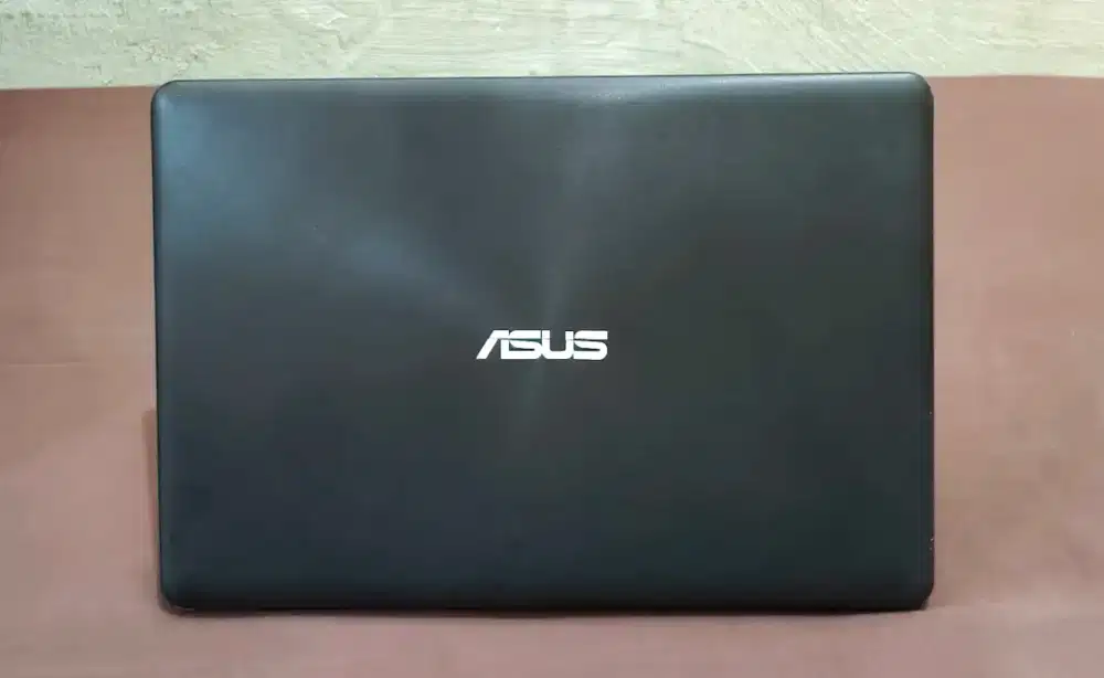 Asus vivobook s14 Ultraslim amd 12-9720p/8/128 siap game n design