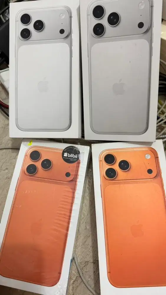 Iphone 17 promax 256 silver new