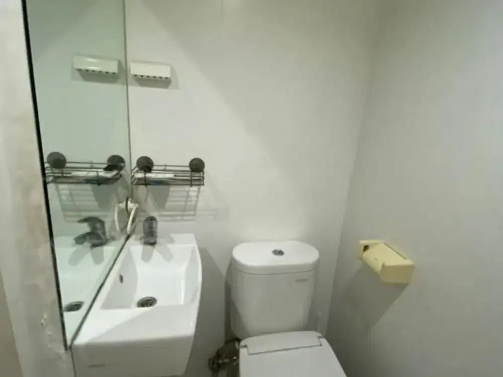 Dijual Cepat Unit Premium Fully Furnished & Well Maintained Kondominium Taman Anggrek