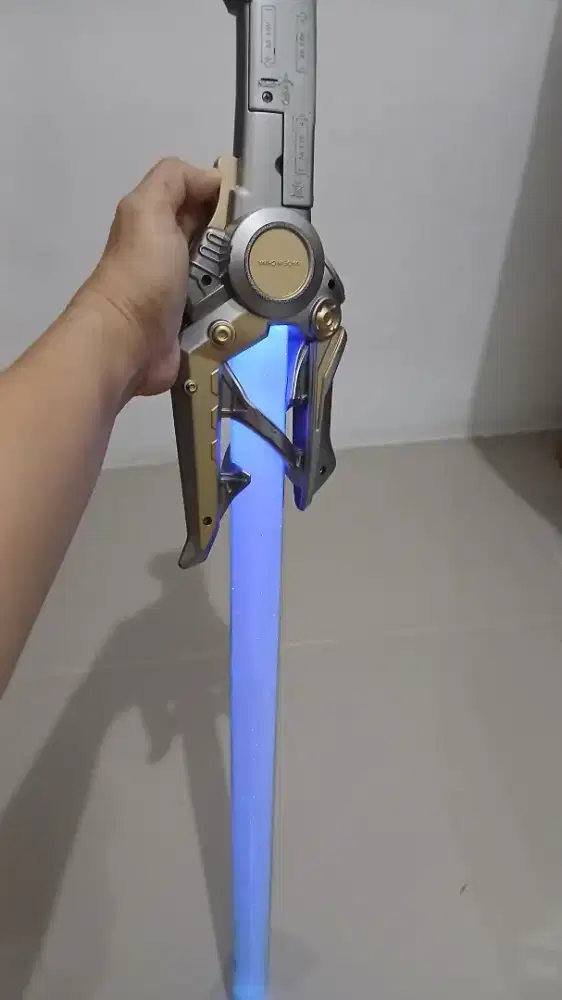 Maina pedang anak nyala
