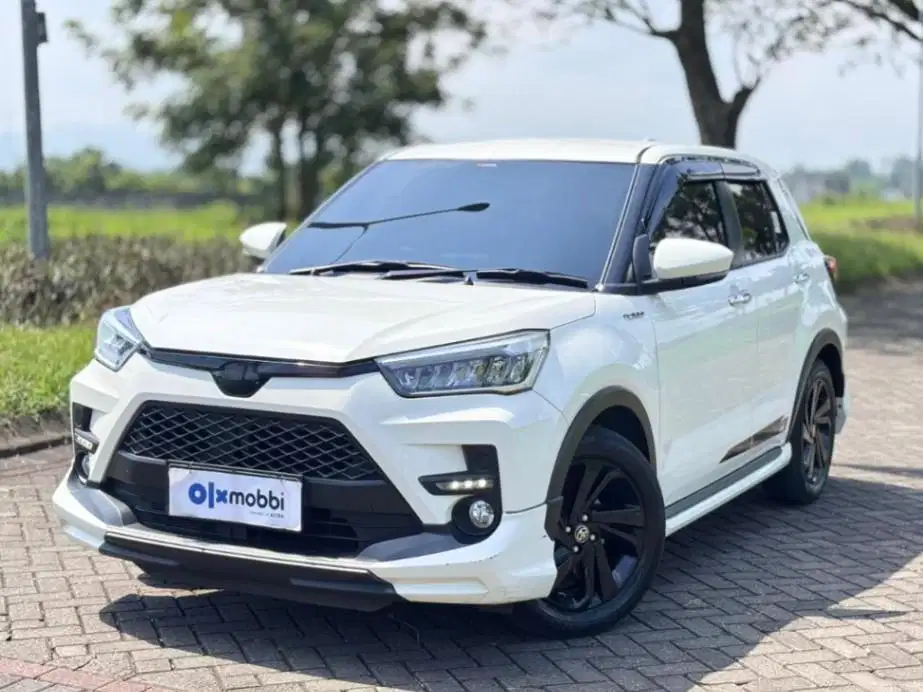 Toyota Raize 1.0 T GR SPORT One Tone Bensin OTOMATIS 2021 NAAS