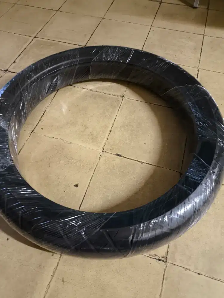 Ban Motor IRC 110/70 - 17 (copotan bawaan pabrik - MT25)