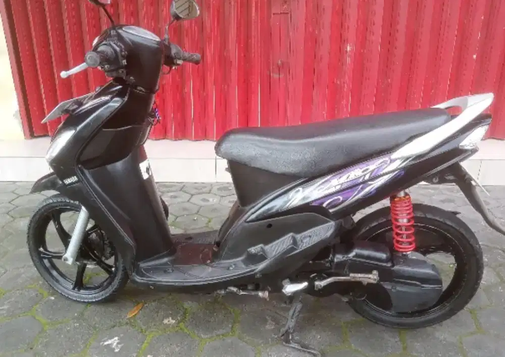 Jual Yamaha Mio sporty  hitamPajak baru April 2027 plat sampai 2030