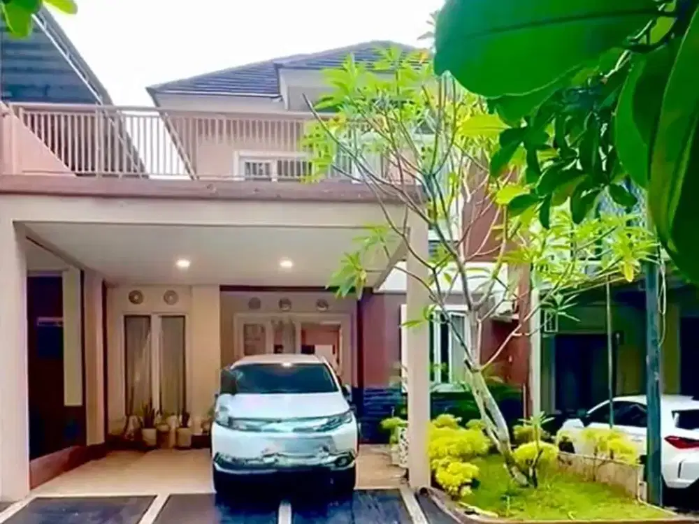 Rumah 2 Lantai Hadap Taman di Kota Wisata Cibubur Bogor