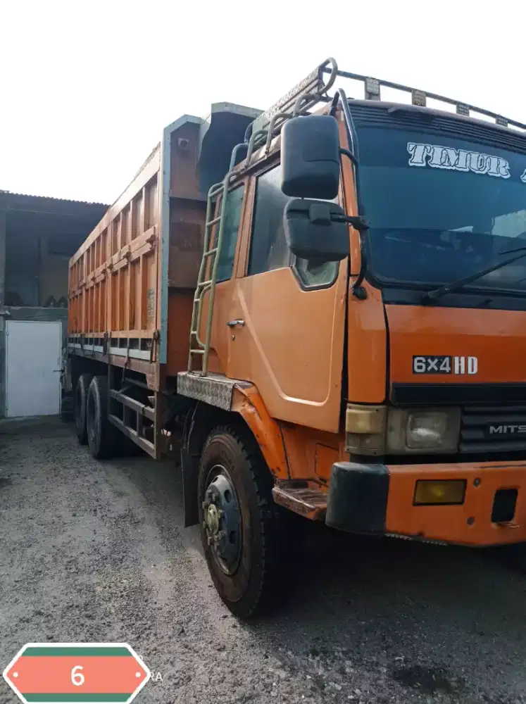 Mitsubishi Fuso 6x4HD 2012 bak besi ex pasir bagus siap kerja keluar