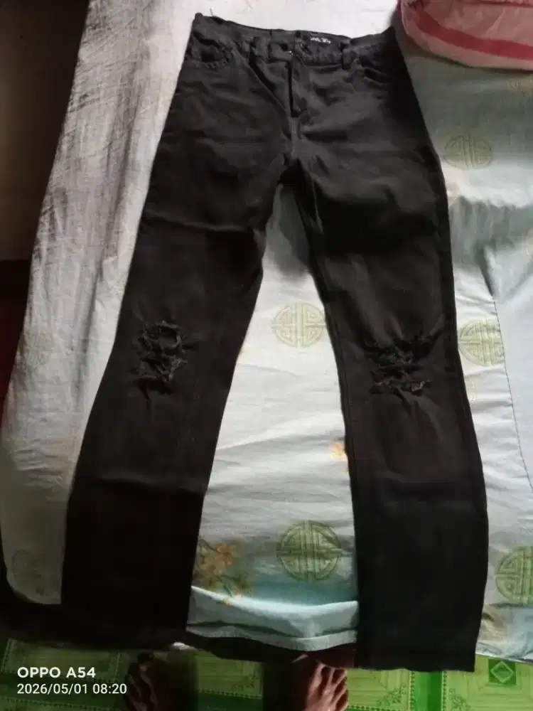Jeans hitam sobek size 29 murah