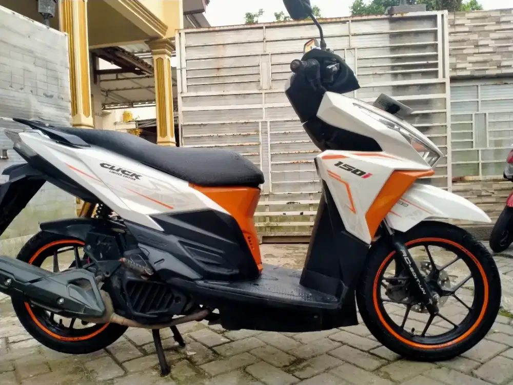 Honda Vario LED pajak hidup lengkap sehat keterangan detail dibawah