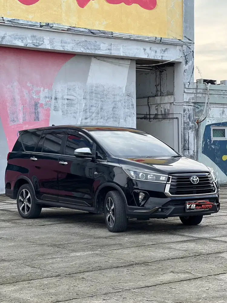 Innova venturer 2022 Bensin