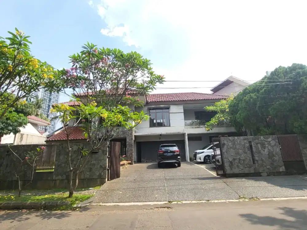 Dijual Rumah Strategis Pinggir Jalan Dekat Taman Menteng di Sektor 7 Bintaro Sc-14131