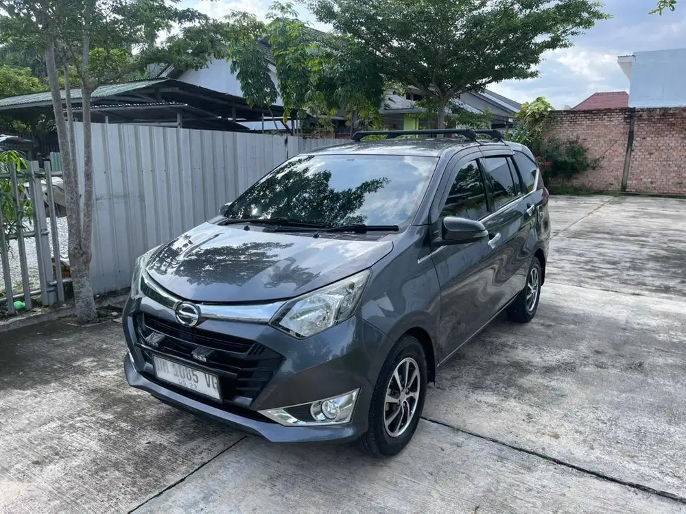 Daihatsu Sigra R AT 2019