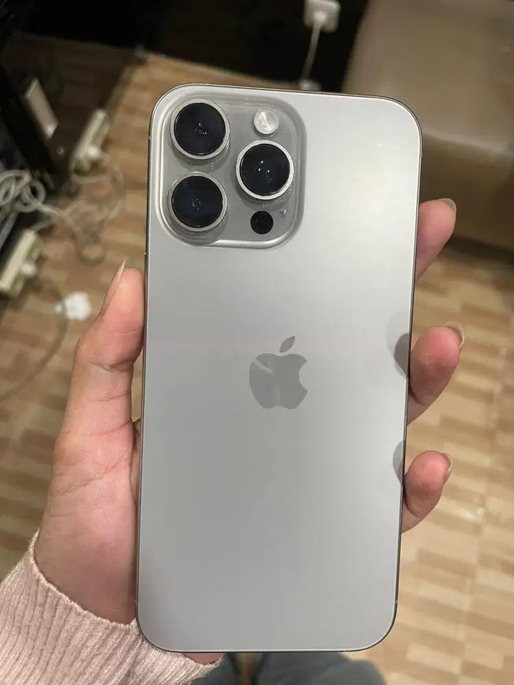 iPhone 16 Pro Max 1TB Inter Beacukai Warna Natural BH 92% Mulus