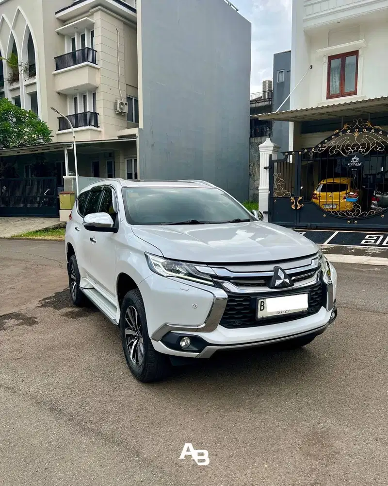 DIJUAL Mitsubishi Pajero Dakar 4x2 AT diesel solar 2019 NIK 2018