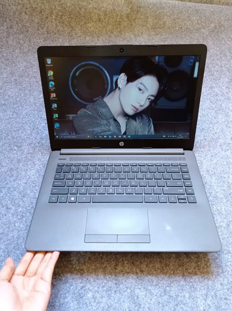 LAPTOP RAM 8 GB SSD 512 GB NGEBUT MULUS NORMAL SIAP PAKAI