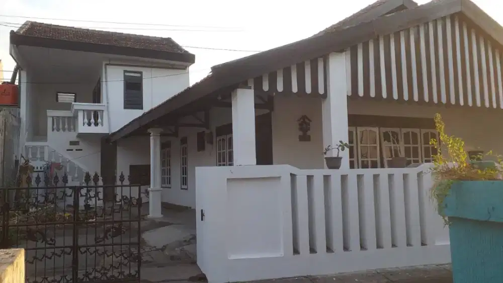 Rumah 2 Lantai di Bago, Tulungagung. Dekat Bank Jatim, RS Bhayangkara