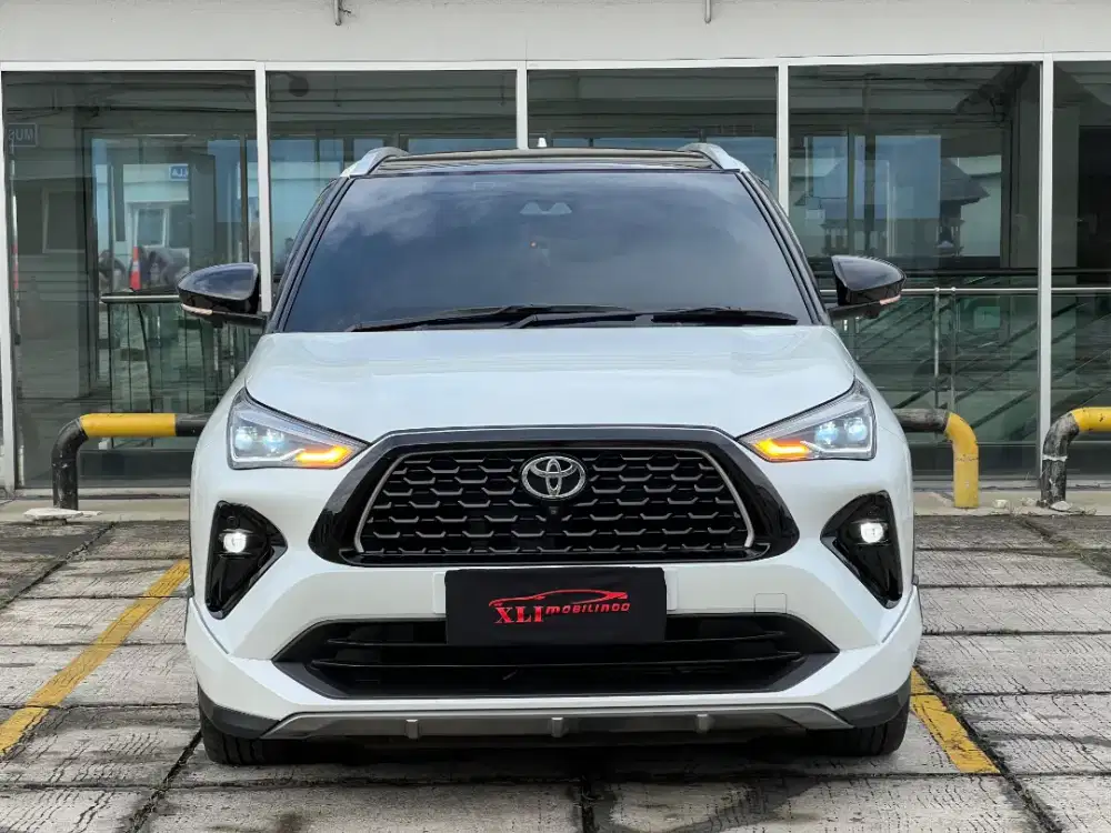 TOYOTA YARIS CROSS GR TSS HYBRID 2023 . KM 27 RB