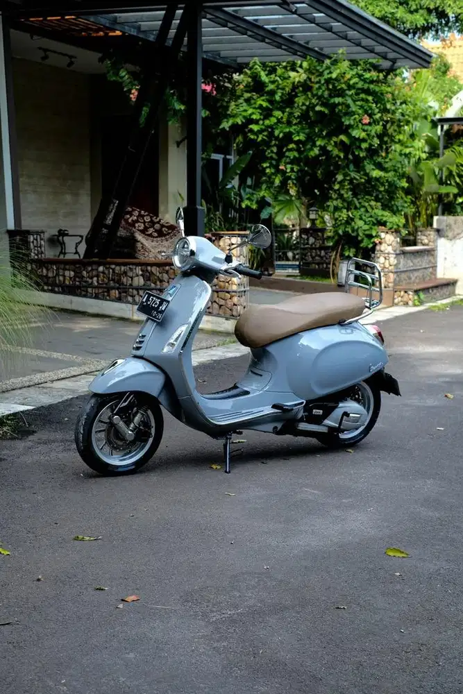 Vespa Primavera 150 i-Get 2021 like new