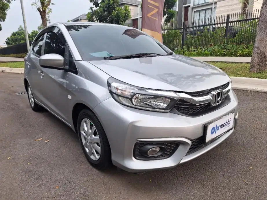 DP MURAH Honda Brio Satya 1.2 E Bensin-AT 2019 Abu-Abu C9YIA