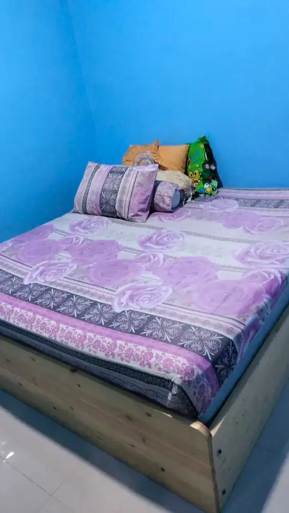Spring bed 180x 200 cm, tanpa dipan