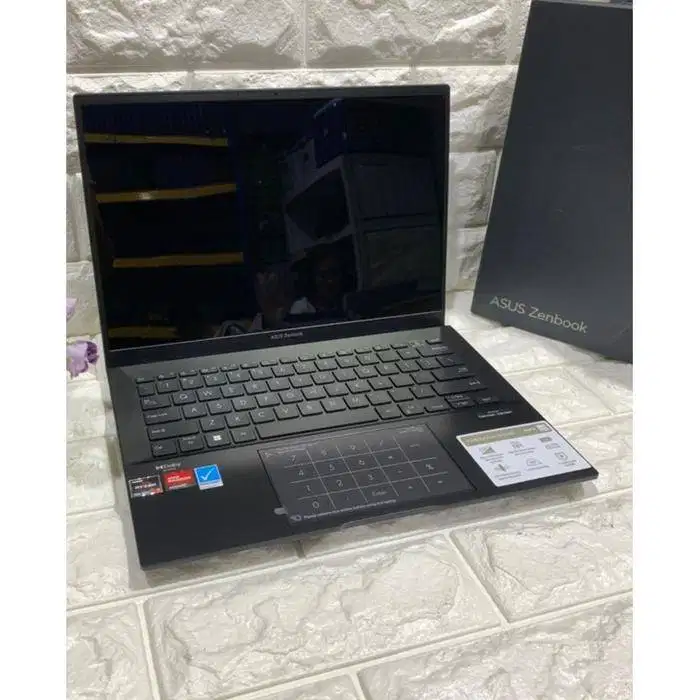ASUS ZENBOOK 14 OLED KM364W-UM3402YA RYZEN 7/7730u/15/512 *RWL
