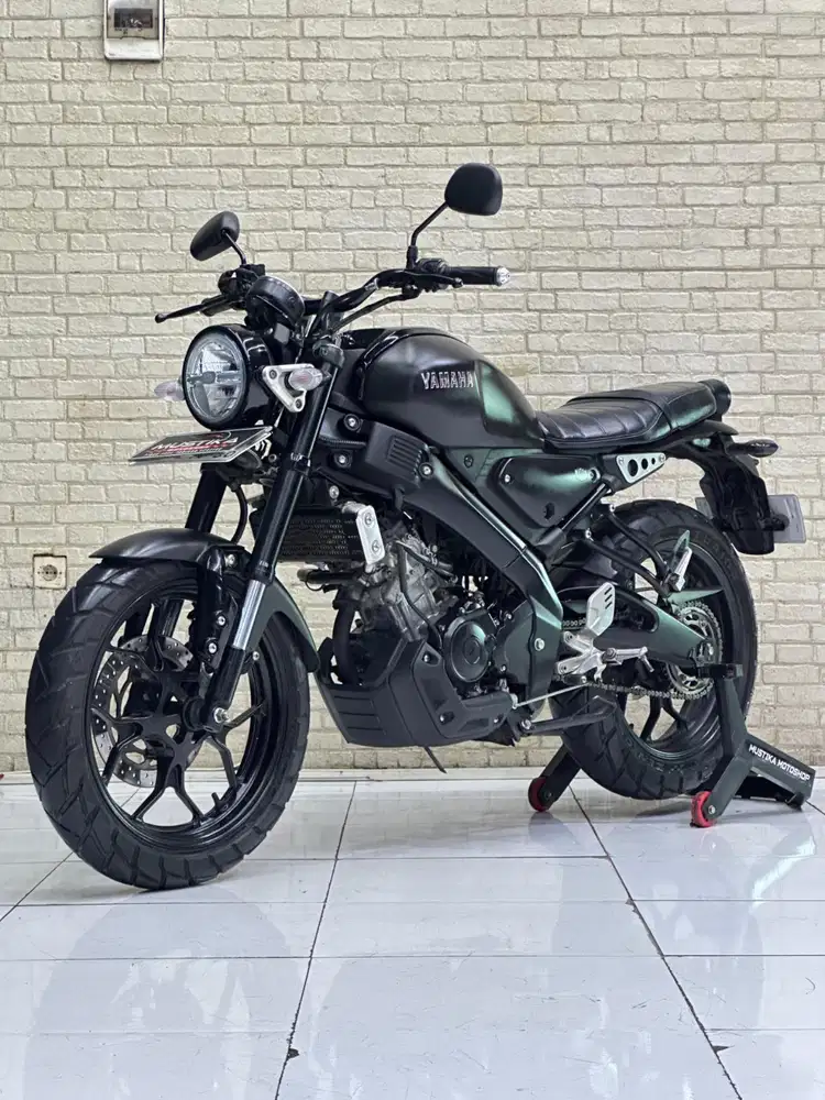 RETRO IDAMAN‼️Yamaha XSR 155 2020 Black Favorit
- Dava Mustika