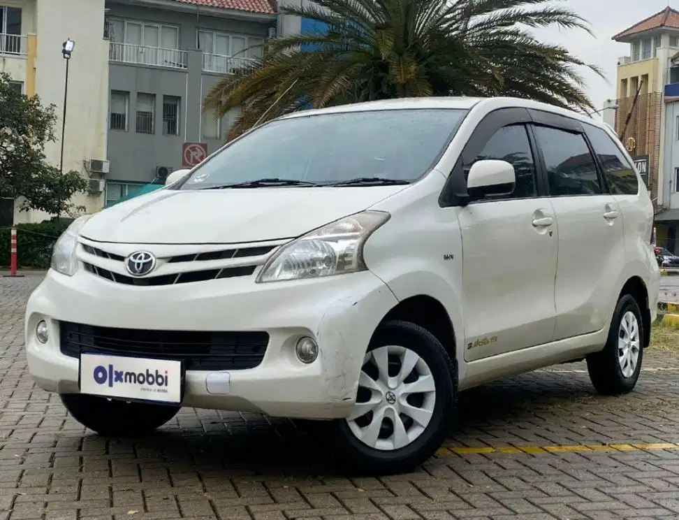 TDP 5,JT, Toyota Avanza 1.3 E Bensin-AT Putih 2014