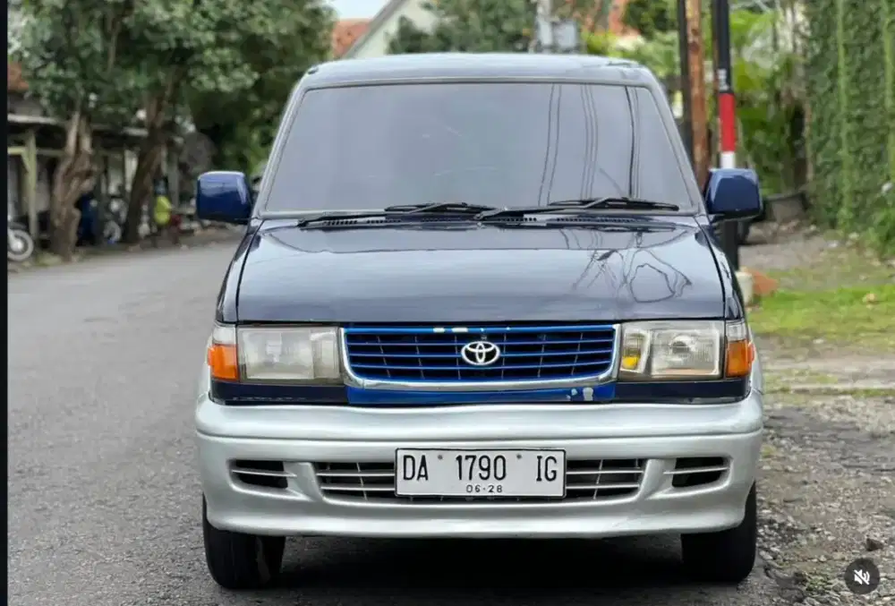 Toyota Kijang Krista Bensin Good Condition 1999