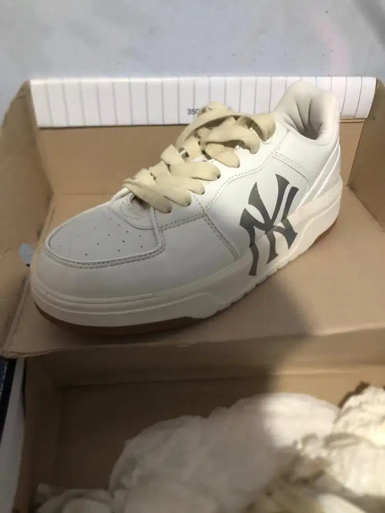 Sepatu MLB 2024