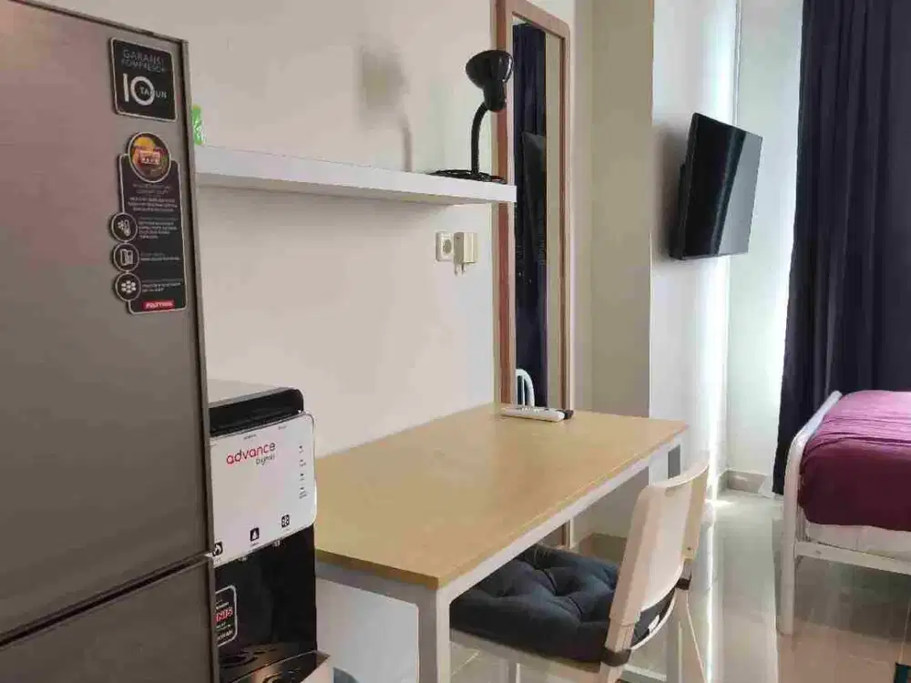 1 studio cantik fully furnished di evenciio depan UI depok