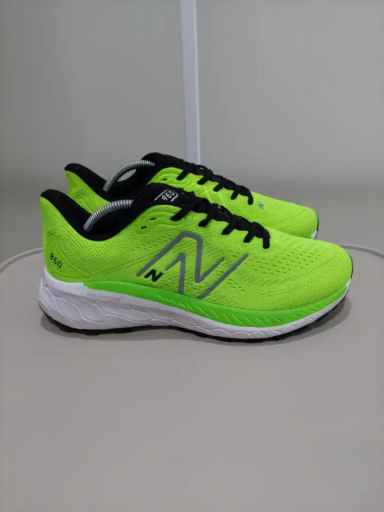 Sepatu New Balance Fresh Foam x860 Black Green
