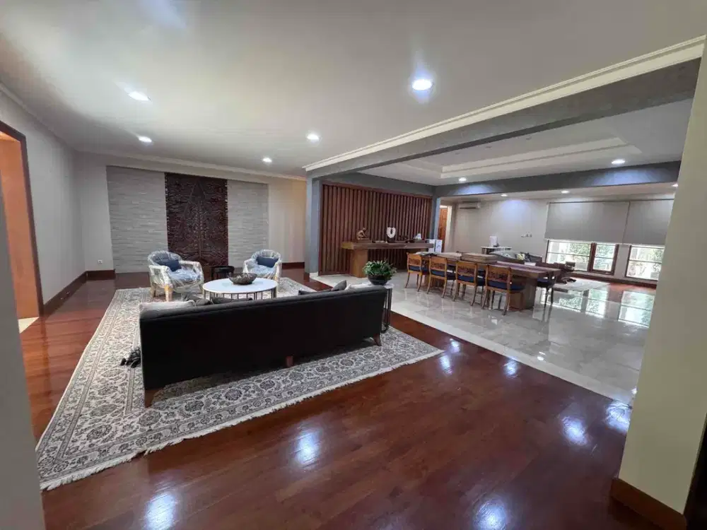 Dijual Rumah Mewah di Cluster Sanur, Bukit Gading Villa, Kelapa Gading, Jakarta Utara