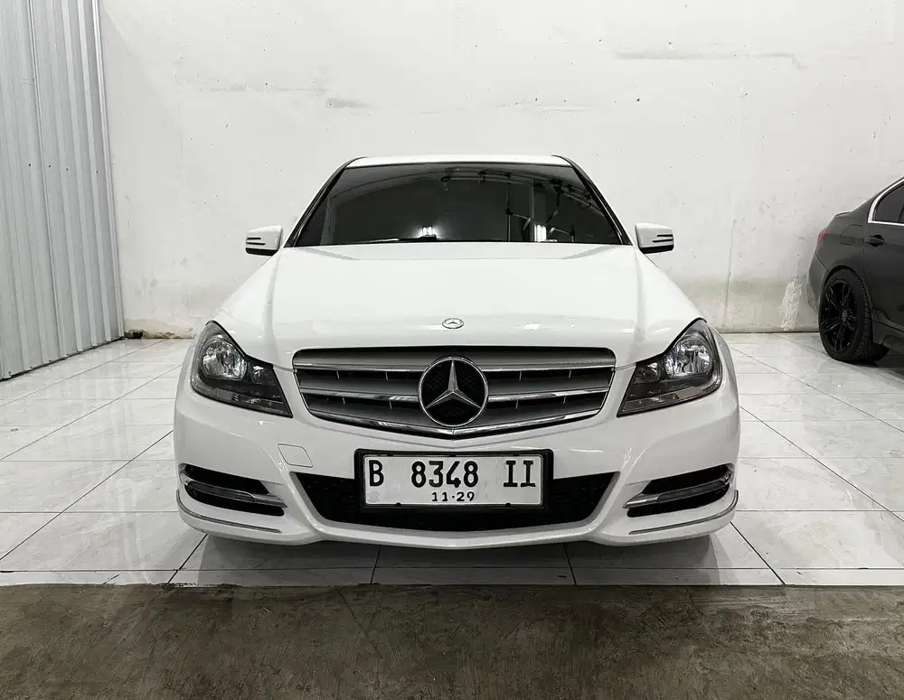 C200 2014 Km Low Terawat Seperti Baru