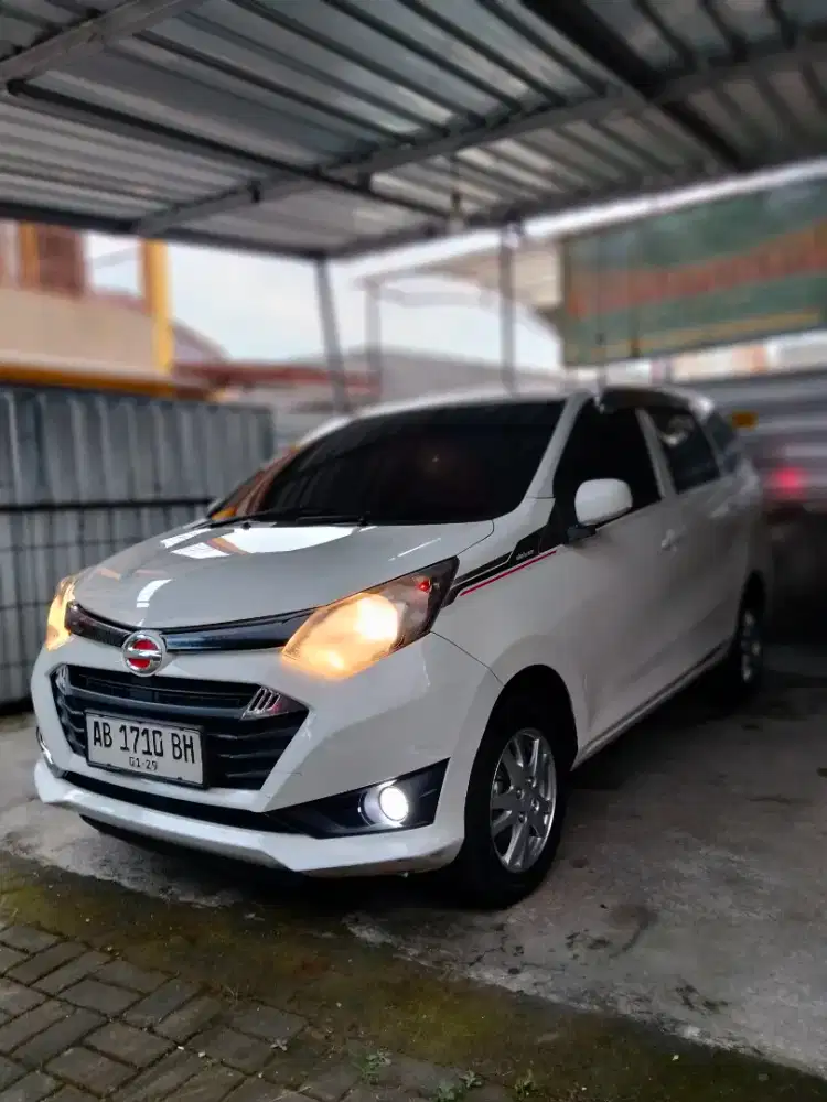 WHITE SIGRA 1.2 X DELUXE DOBEL 2018/2019