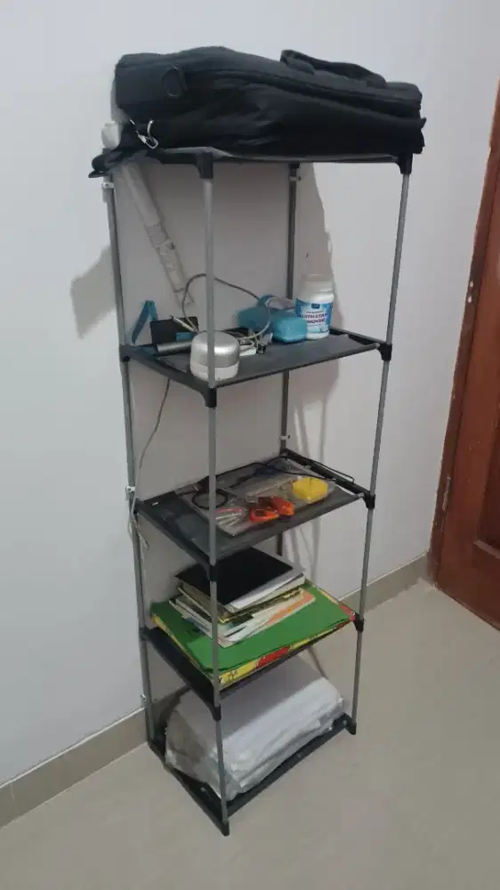 Rak serbaguna minimalis