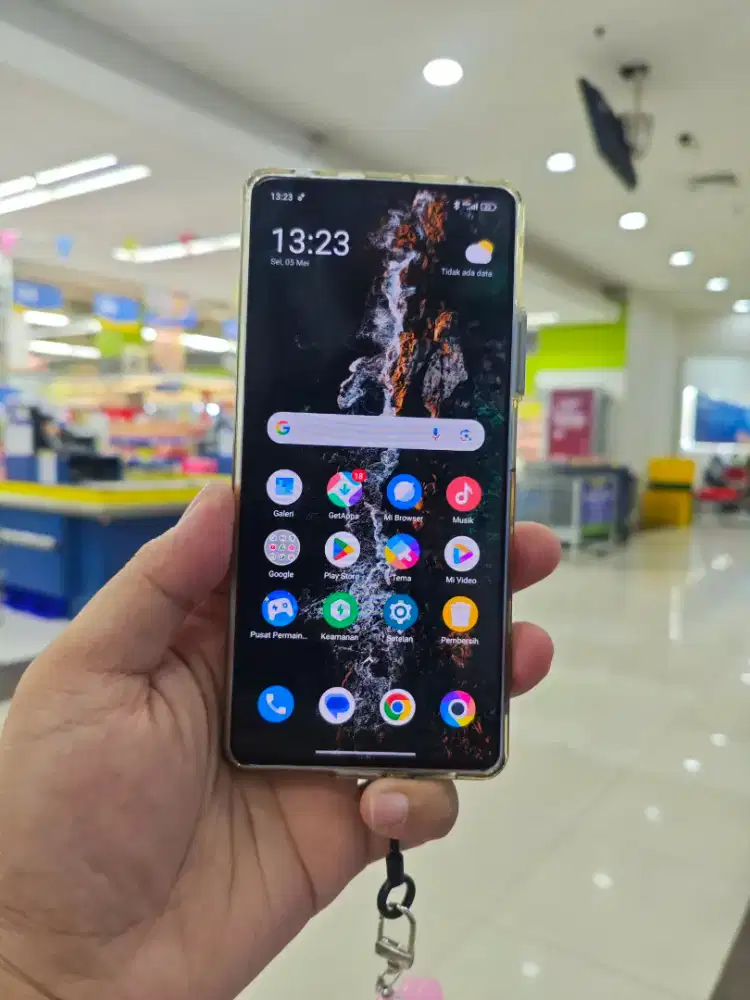 TT/Jual Poco F5 12/256 Snapdragon 7+ Amoled