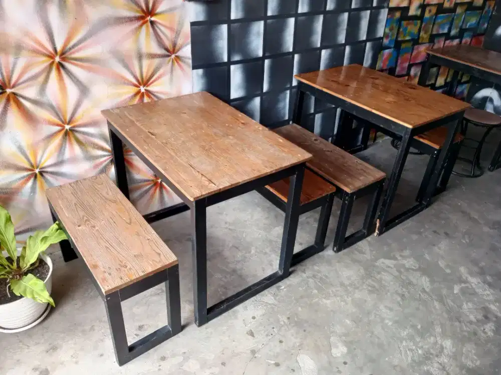 Meja kursi usaha kuliner