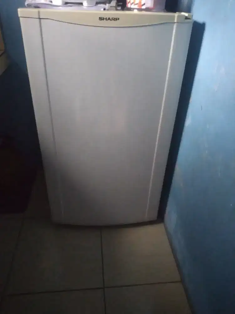 Kulkas satu pintu SHARP
