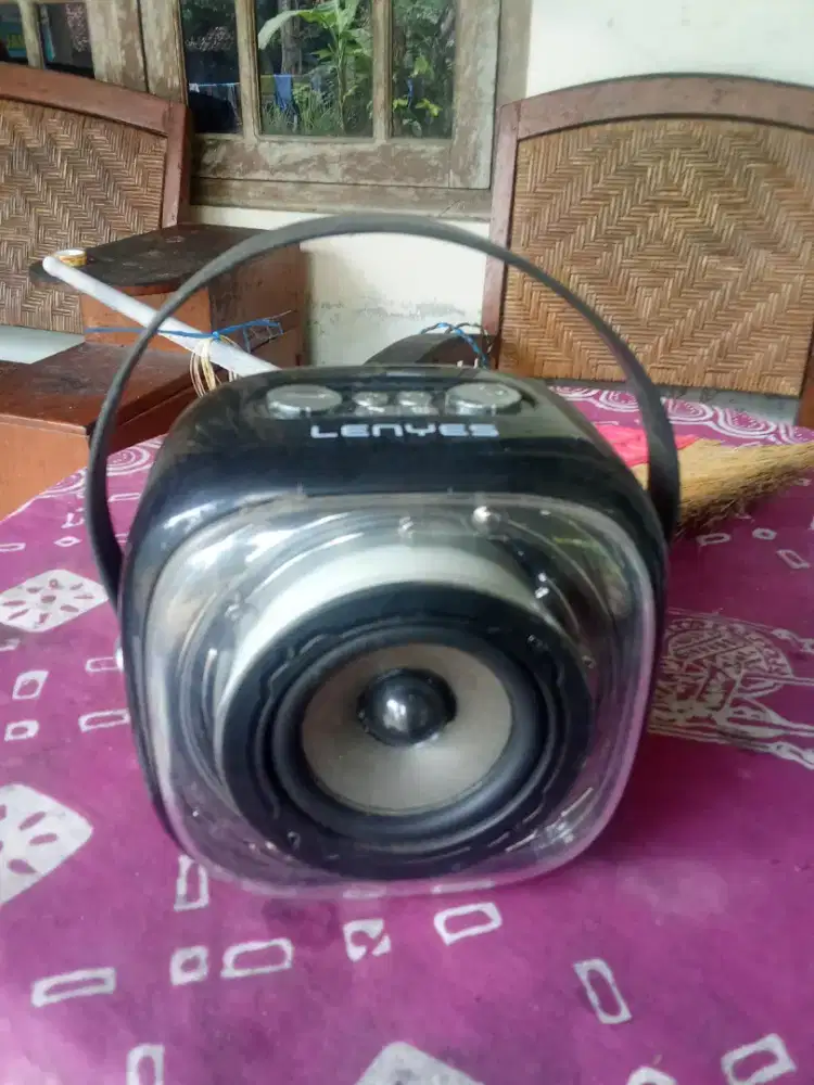 Speaker lenyes s226 jarang dipakai