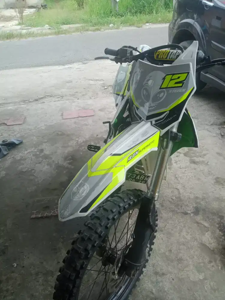 Kawasaki klx 2011