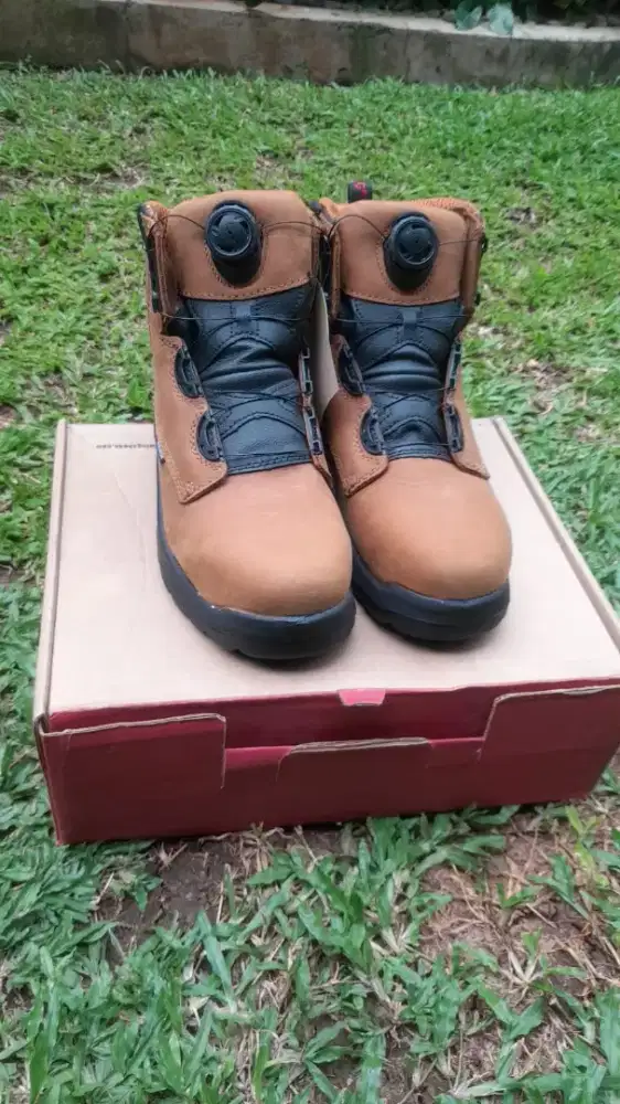 Sepatu Safety Red Wing 4216 Boa, Size 41 / 26 cm – Unused, Negotable
