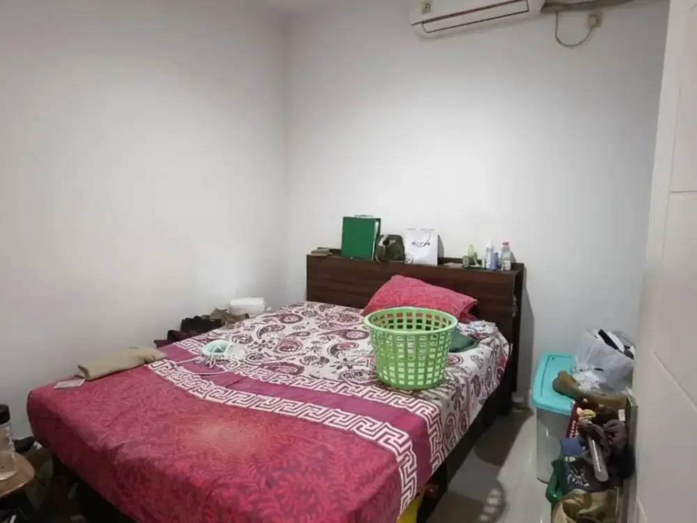 Dijual Hunian 2 Lantai Strategis di Serpong – 3 Kamar Tidur Siap Huni!