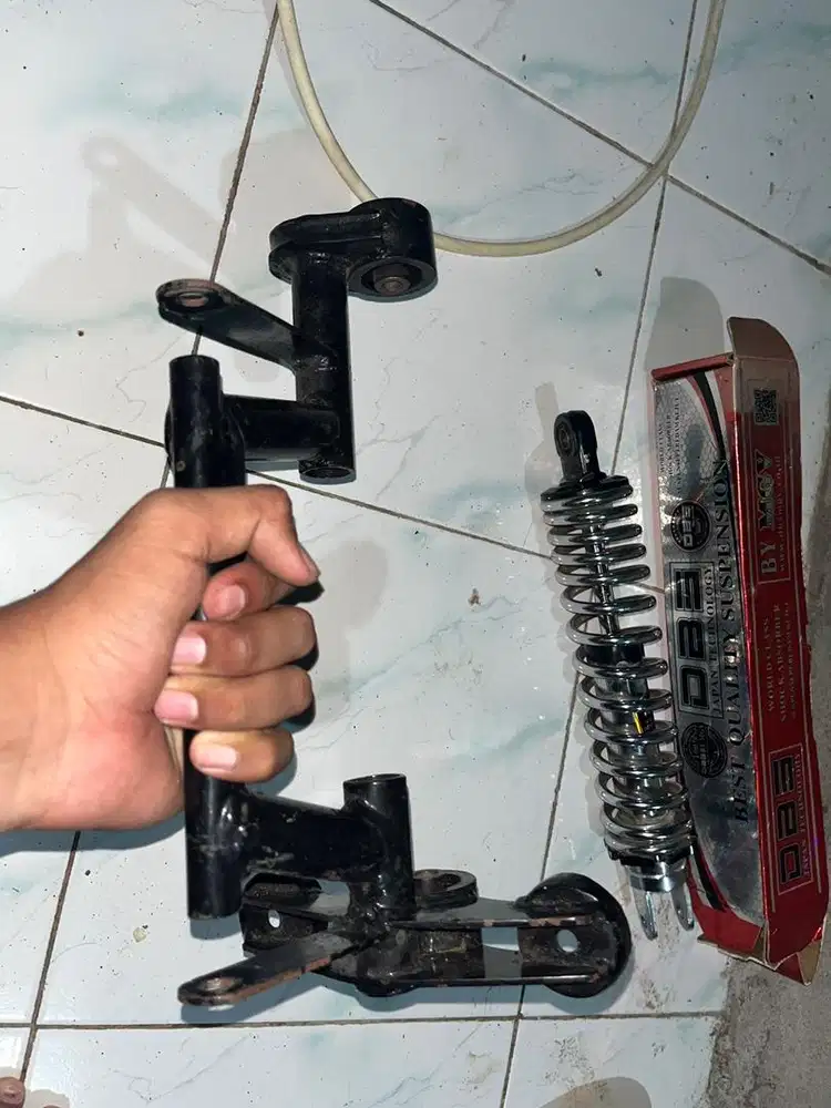 MOUNTING VARIO160/PCX160/ADV160/STYLO160 6cm