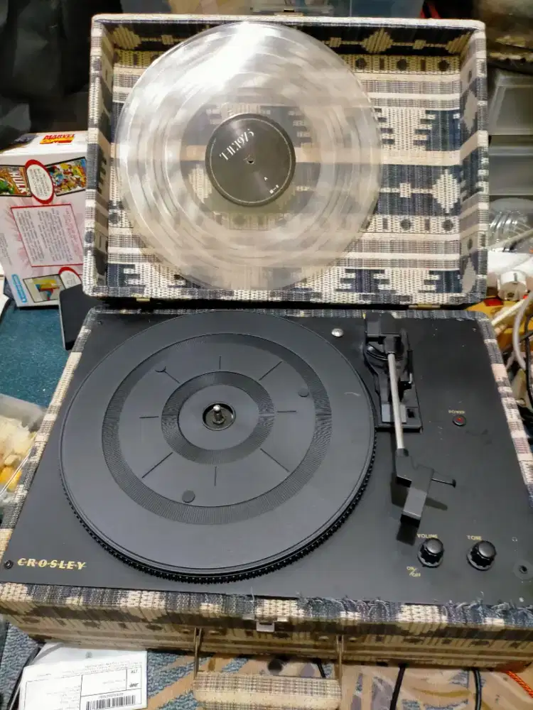 Crosley tu Trebel ,aux