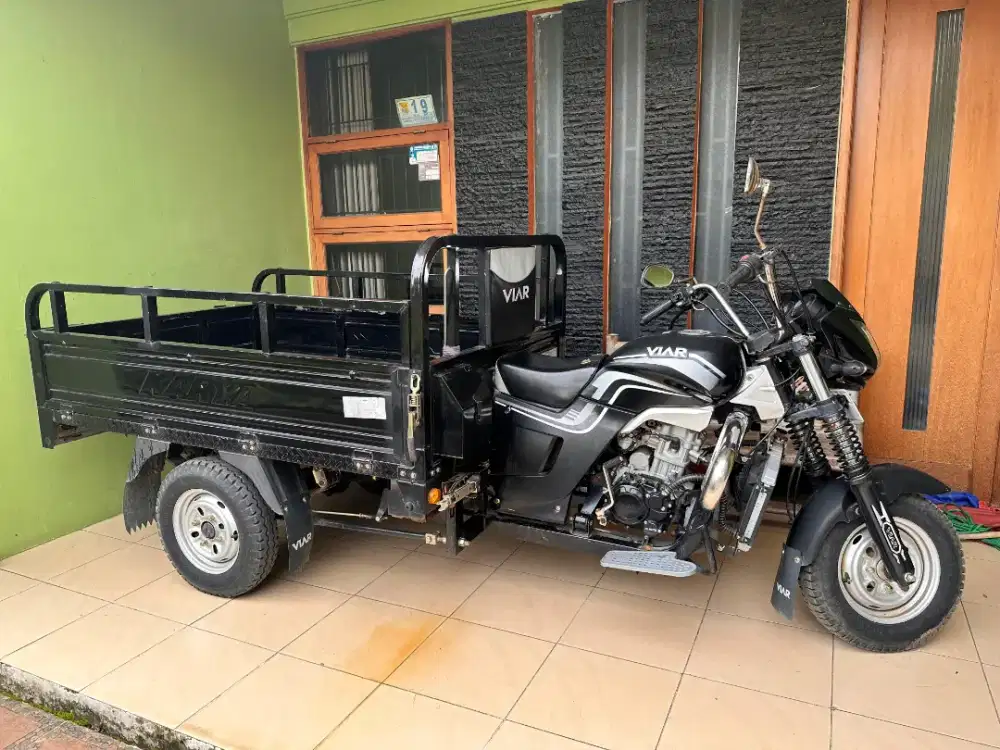 Barang antik VIAR tiga roda 150L