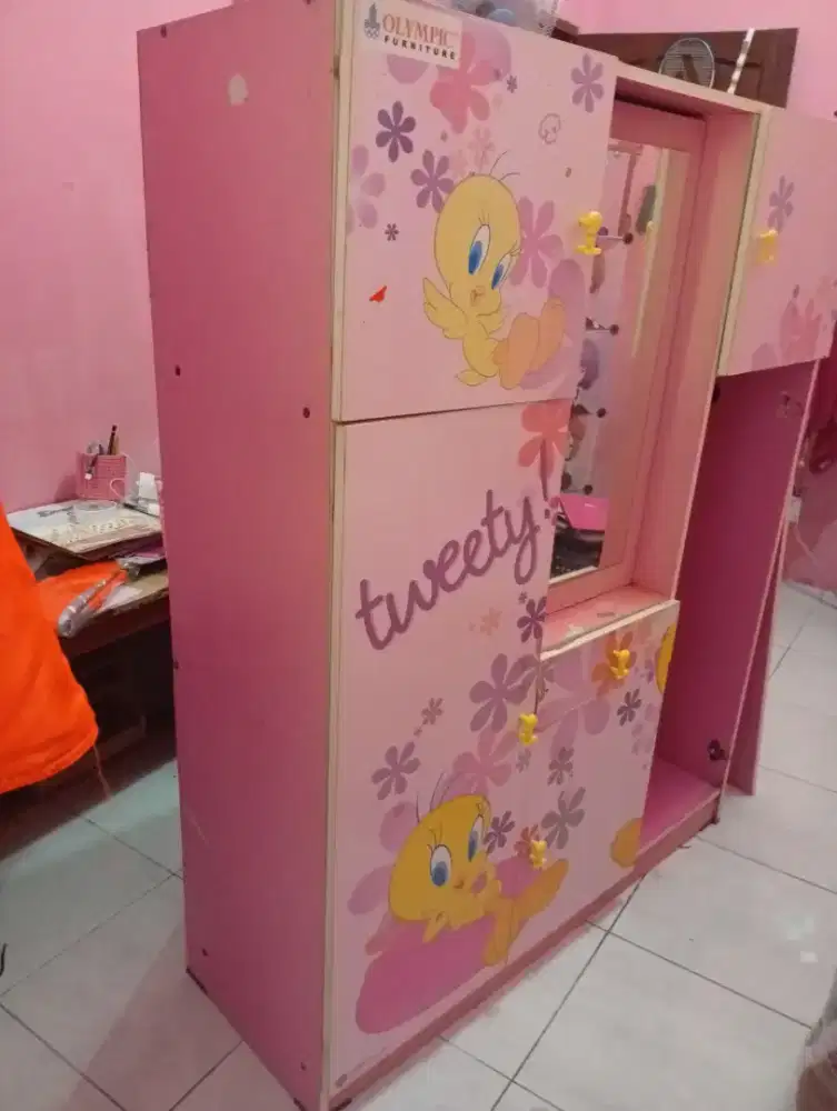 jual cepat lemari borongan 2buah lemari