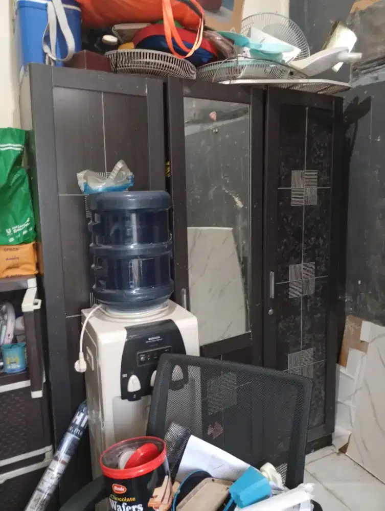 lemari 3 pintu kondisi apa adanya