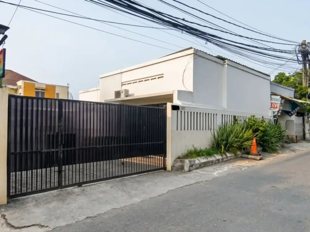 Rumah Luas 500 m² Full Furnished di Pondok Aren, Tangerang Selatan