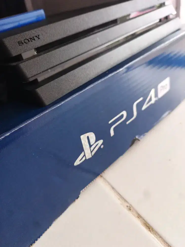ps4 pro 1Tb original