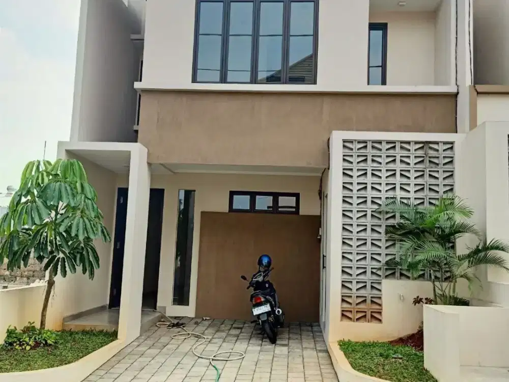 Rumah 2 Lantai Siap Huni di Cilangkap dekat Taman Mini Jakarta